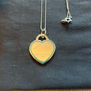 Return to Tiffany Heart pendant